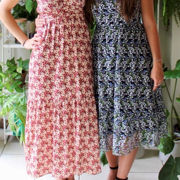 Début Floral Embroidered Midi Dress | Size 10 U.K. (Size 6 US) - Picture 4 of 8